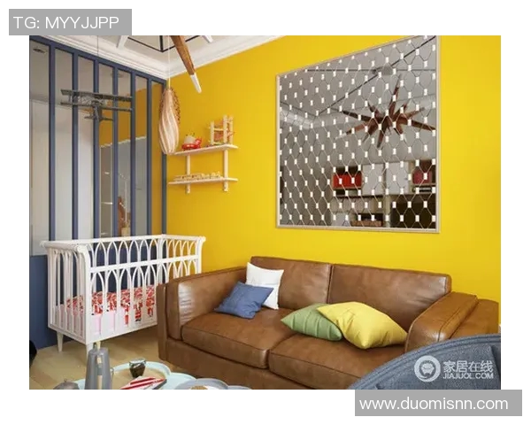 男生房间墙面装饰足球明星挂画提升空间活力与个性